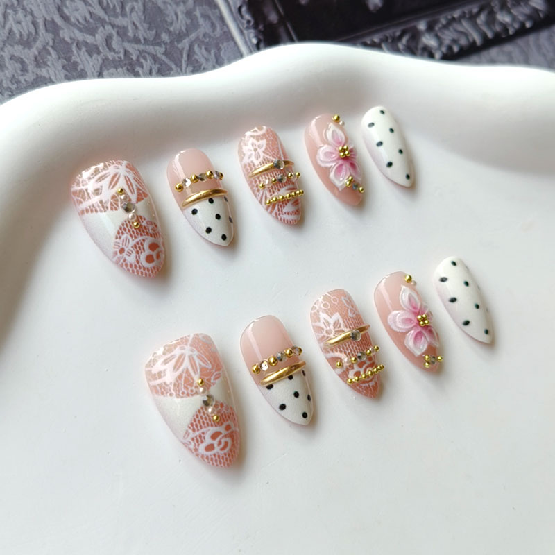 10Pcs 3D Gilded White Lace Flo - Nail Art Press On recension och pris